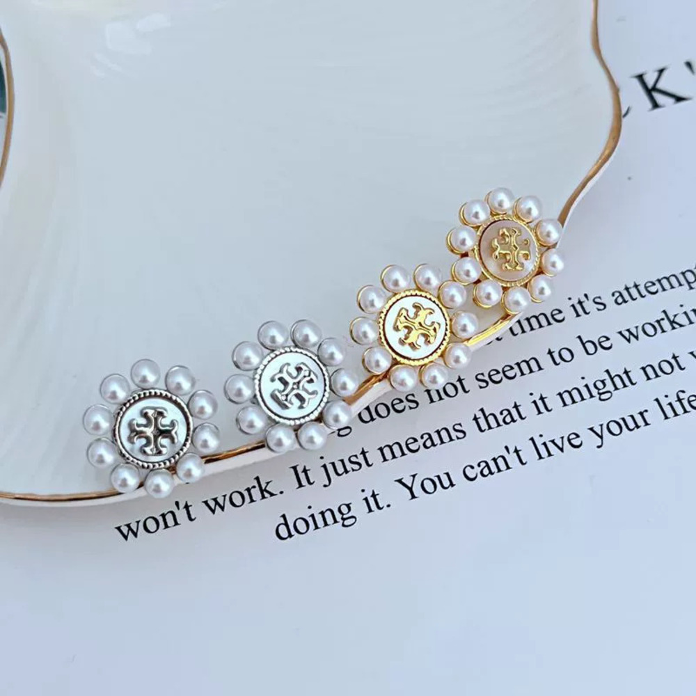 Tory Burch Seed Pearl Sunflower Shape Round Earrings